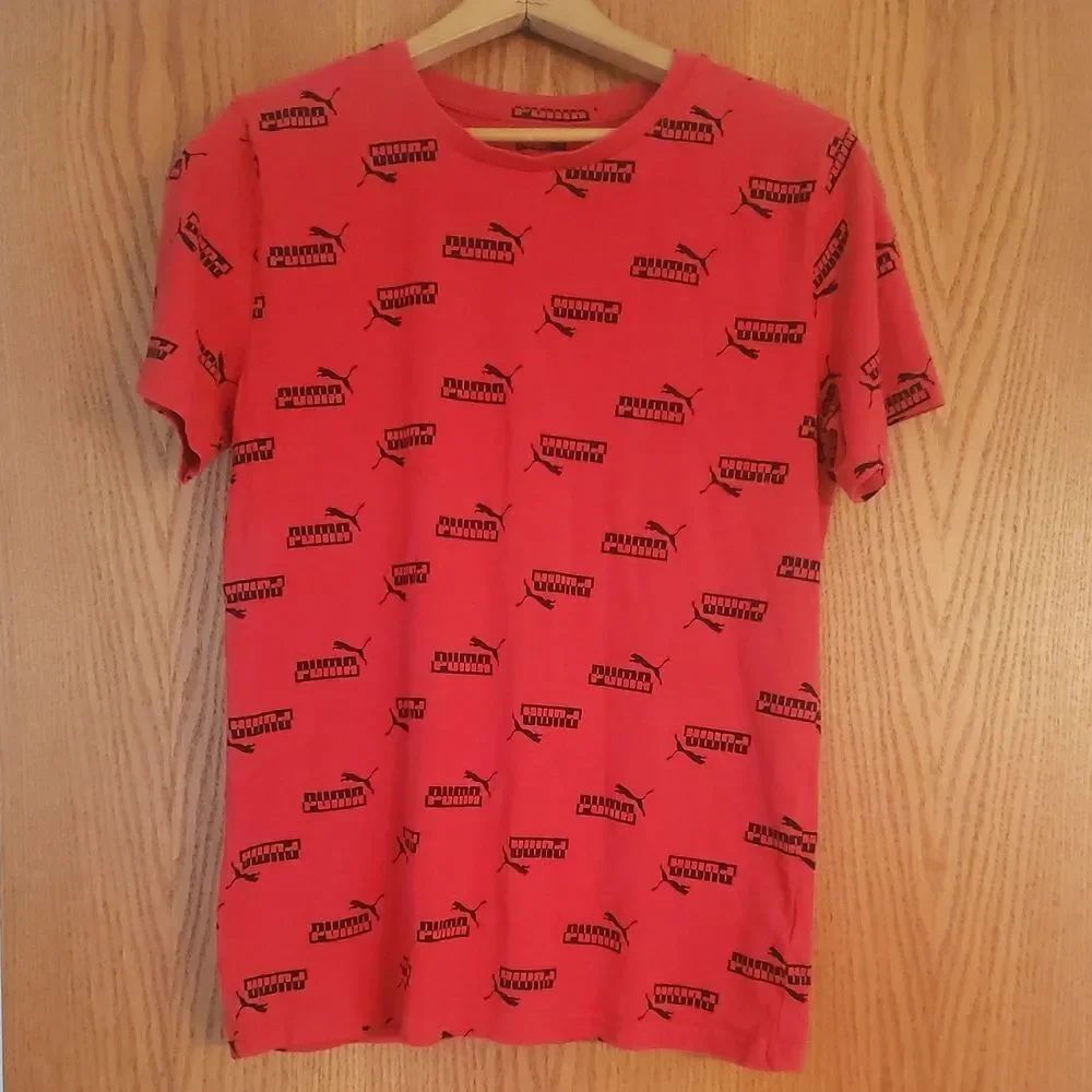Unisex Puma Red T-Shirt with Black Graphics Youth Sz XL (18-20)